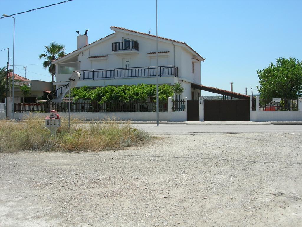 Διαμέρισμα Δίπλα στη Θάλασσα στην Ποσειδωνία Εξωτερικό φωτογραφία